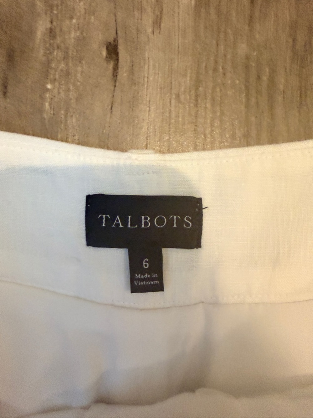 Talbot's Lined, Linen Tailored Shorts. NWOT - Picture 4 of 8